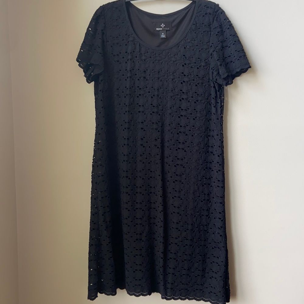 Ronni Nicole Black Lacey Midi Dress
